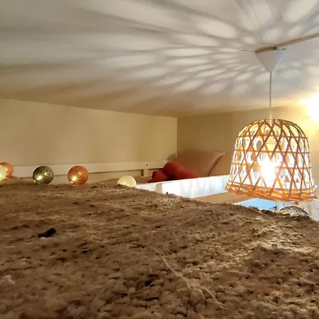 Appartamento Le Petit Nid étoilé - Gare, Jardin Botanique, Wifi *