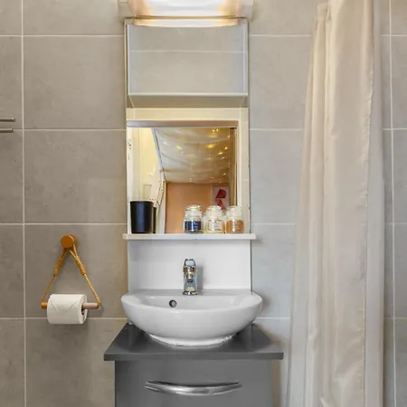 Lejlighed Le Petit Nid Etoile - Gare, Jardin Botanique, Wifi *