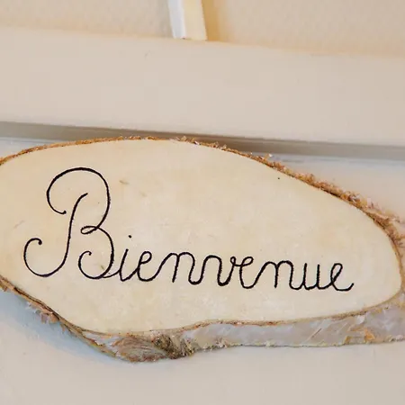 Apartment Le Petit Nid Etoile - Gare, Jardin Botanique, Wifi *